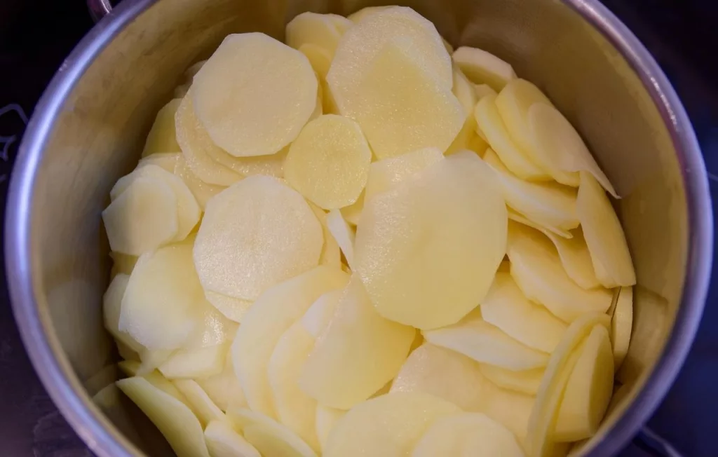 thinly-sliced-potatoes